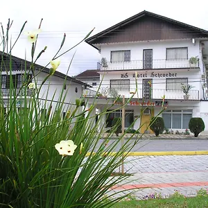 hotel-schroeder.santa-catarina-brasil.com/